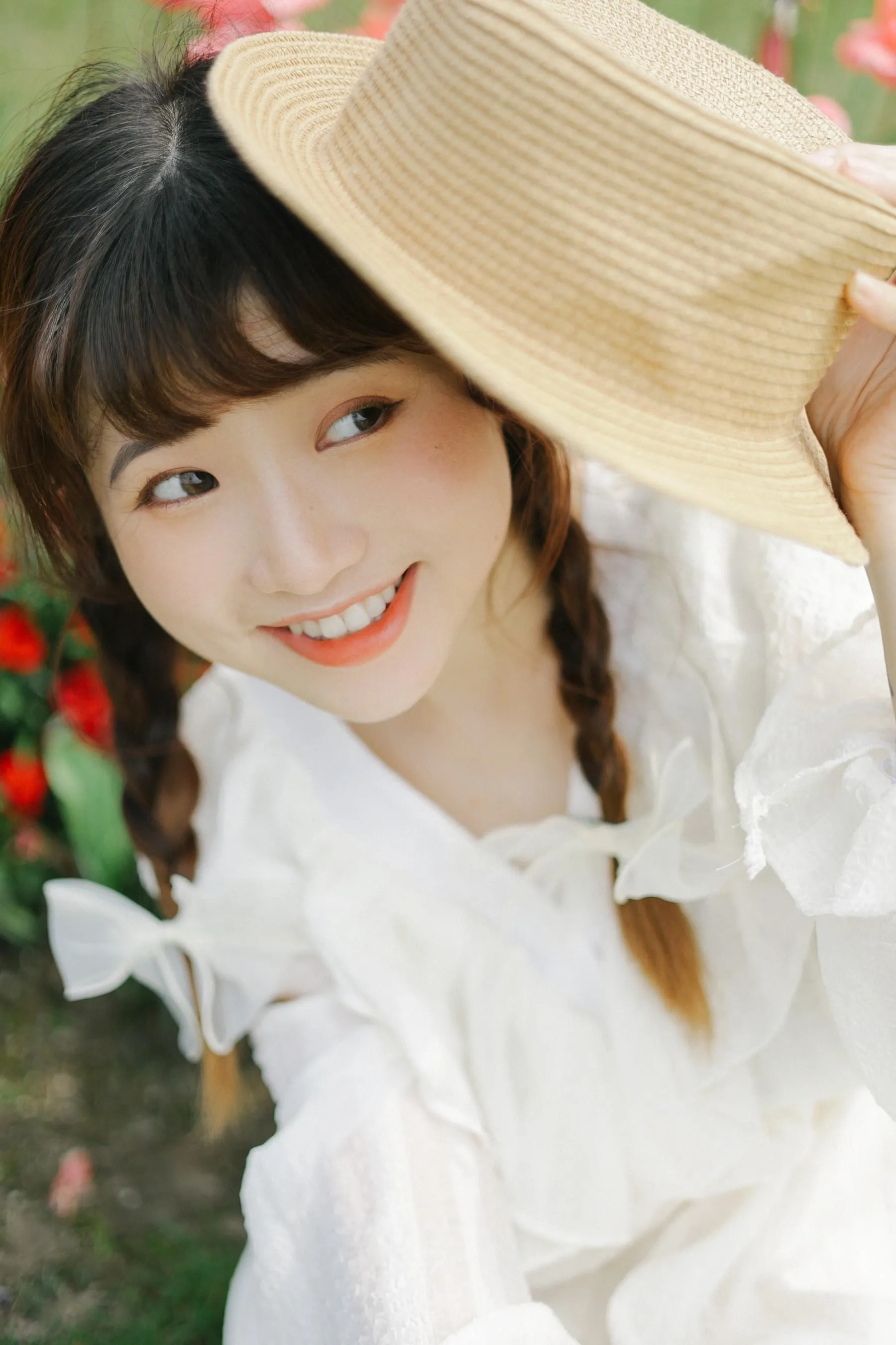 [YITUYU艺图语]2022.09.10 郁金香花开 蓝胖子- [28P]插图1
